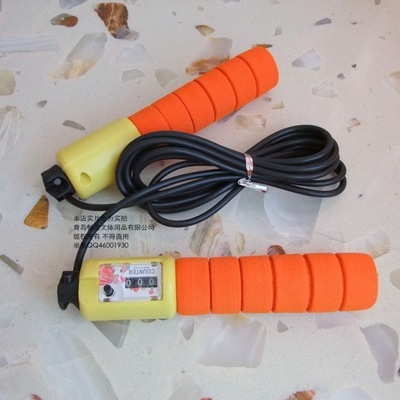 青島暢游文體用品 批發供應記數跳繩、比賽跳繩，計數橡膠繩海綿柄學生學校首選